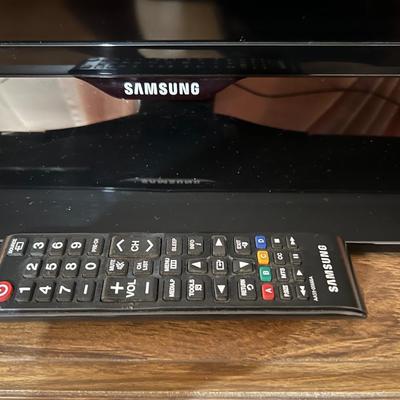 SAMSUNG 55â€ LED TV *NOT A SMART TV*