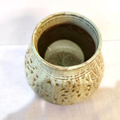 Lot #141  Wonderful vintage SHEARWATER art pottery vessel