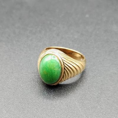 Lot #151  Men's 18kt Yellow Gold Jade Ring, Size 10