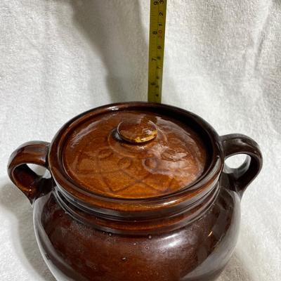 Crock bean pot