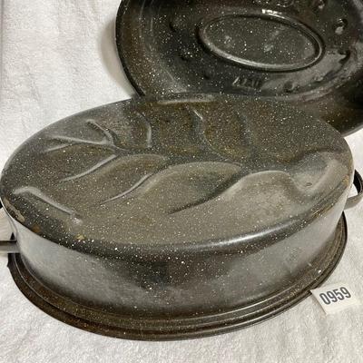 Roasting pan