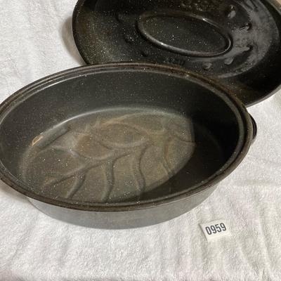 Roasting pan
