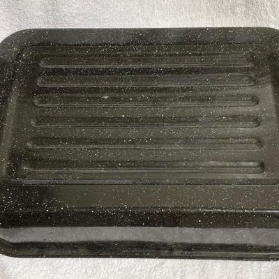 Broiler pan