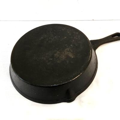 Lot #153  Vintage Case Iron Skillet - Double Pour