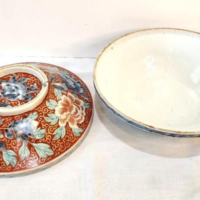 Lot #154  Antique Japanese Meiji Porcelain Imari Lidded Bowl