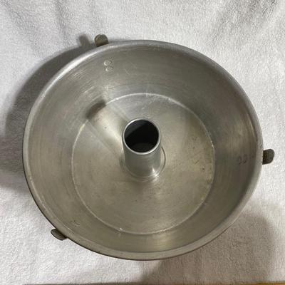 2 pc aluminum Angel food cake pan