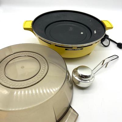 Vintage Kitchen Small Appliances