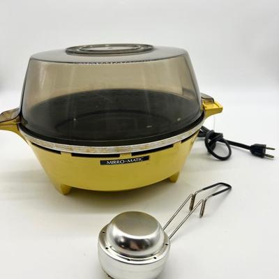 Vintage Kitchen Small Appliances