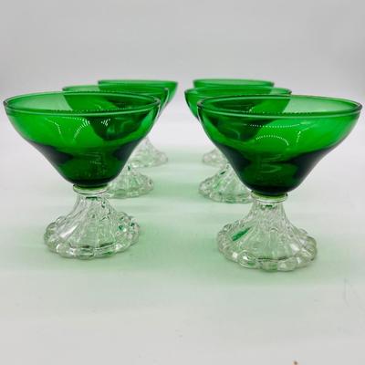 17 Piece Anchor Hocking Burple Green Footed