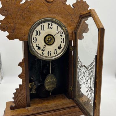 Aunt Maeâ€™s Antique Ingraham Co Clock from 1899 Read Details