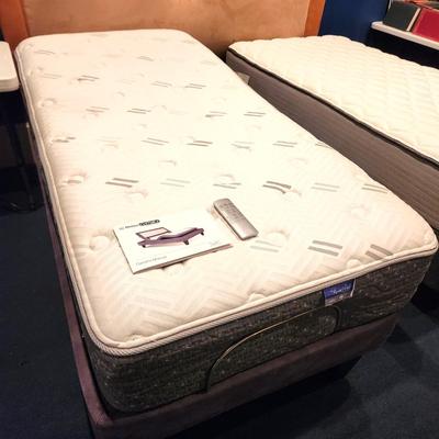 Lot #174  Serta Motion Custom Twin LONG bed - adjustable with remote