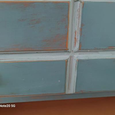 Distressed Chest of Drawers