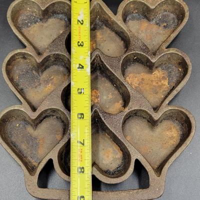 Cast Iron Heart Shaped Gem Pan