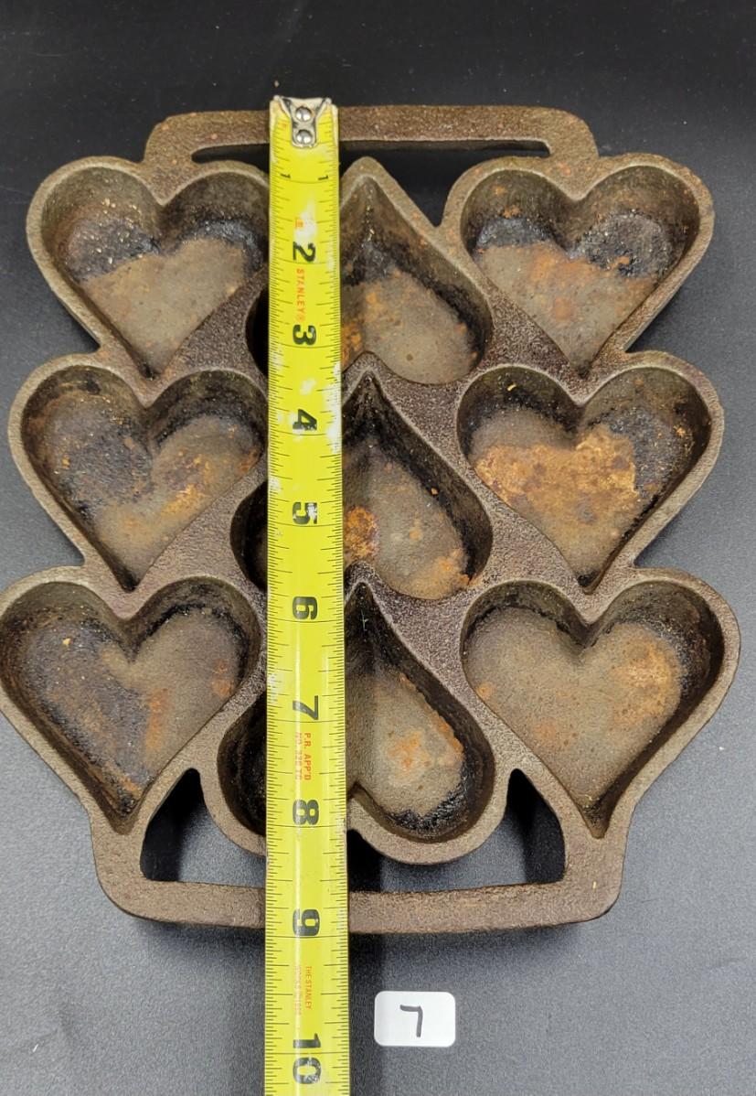 Cast Iron Heart Shaped Gem Pan