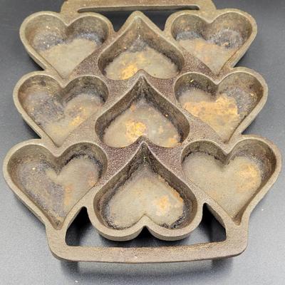 Cast Iron Heart Shaped Gem Pan
