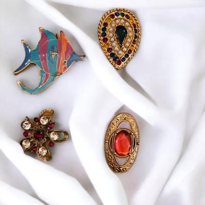 PIN LOT