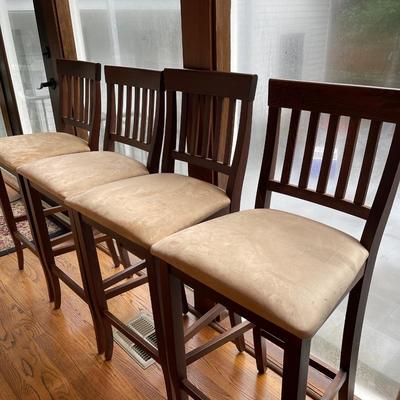 4 pier one barstools