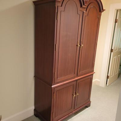 Solid Wood Two Piece Bureau (UH-DW)