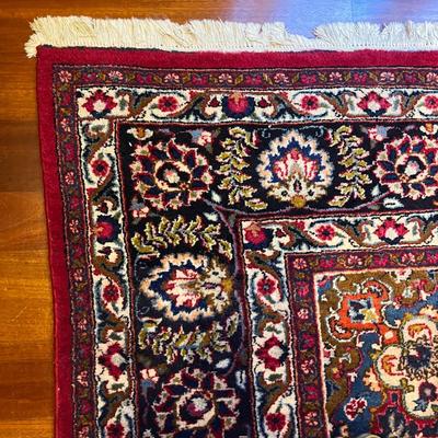 Hand Woven Wool 8' x 12'  Rug (O-MG)