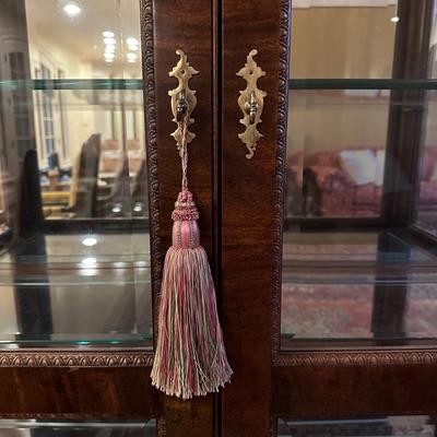 Burl Wood Veneer Lighted Display Case (SR-KL)