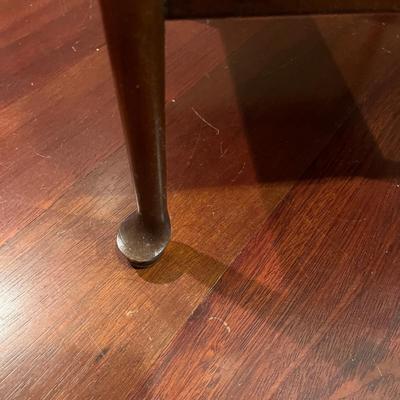 Wellington Hall Side Table (O-MG)