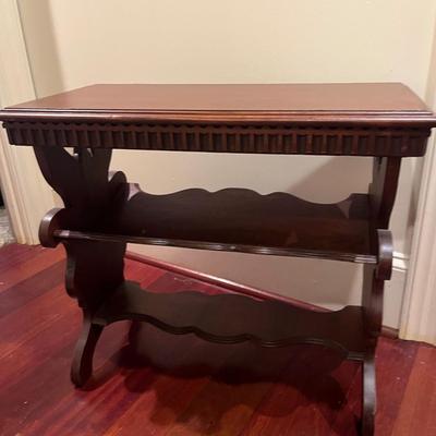 Wooden Side Table/Magazine Rack (O-MG)