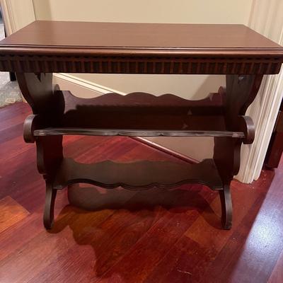 Wooden Side Table/Magazine Rack (O-MG)
