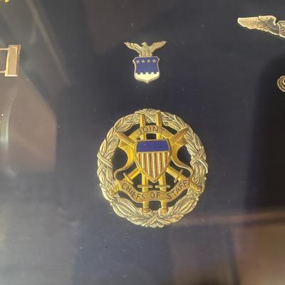 Military Badges, Pins & Medals (O-MG)