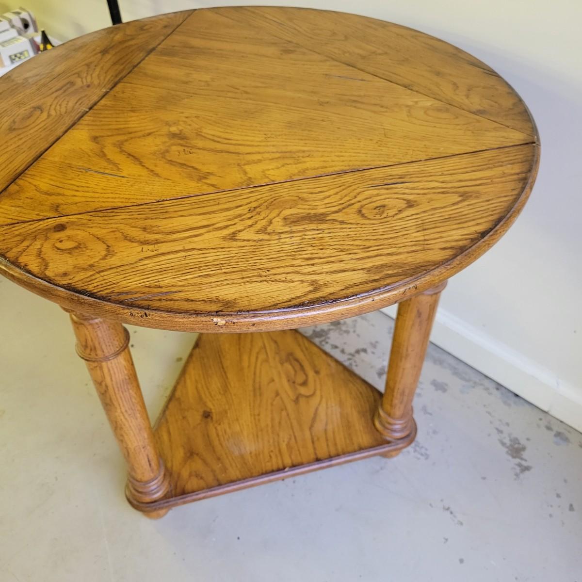 Round Drop Leaf Table (GDW)
