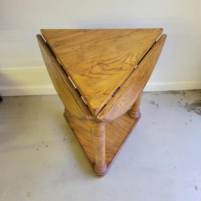 Round Drop Leaf Table (G-DW)