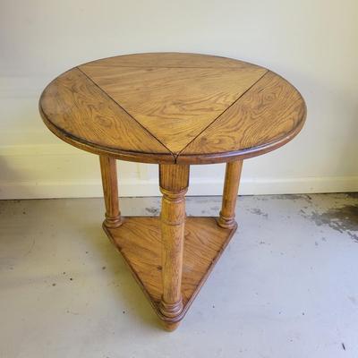 Round Drop Leaf Table (G-DW)