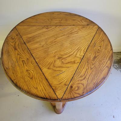 Round Drop Leaf Table (G-DW)