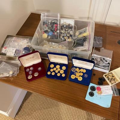 Ben Silver Buttons and More! (BR-SS)