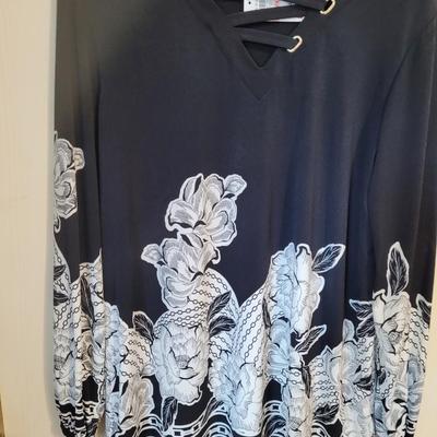 Floral Black & White Blouse New