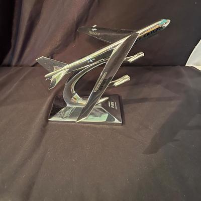 Boeing B-52H Turbofan Desk Model (O-MG)