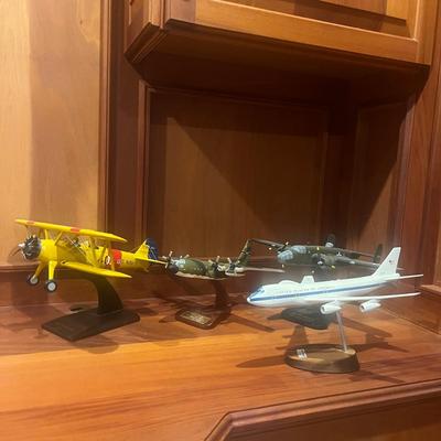 Collection of Military Desk Model Aircraft Planes (O-MG)