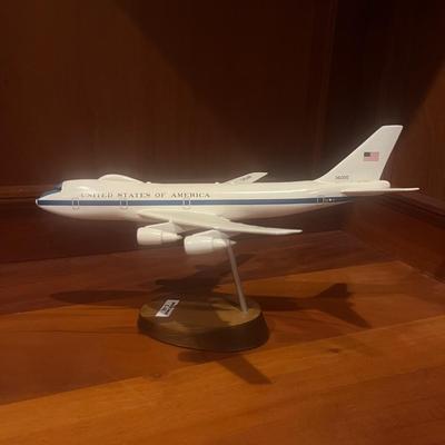 Collection of Military Desk Model Aircraft Planes (O-MG)