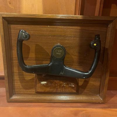 Douglas C-124 Yoke and Mounted Spurs   (O-MG)