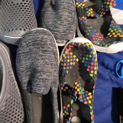 Shoes 4 pr  worn