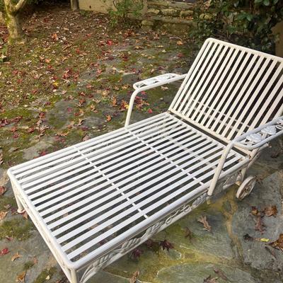 Iron Lounger With Cushions & Cover (P-MG)