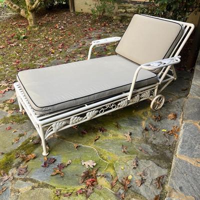 Iron Lounger With Cushions & Cover (P-MG)