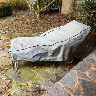 Iron Lounger With Cushions & Cover (P-MG)