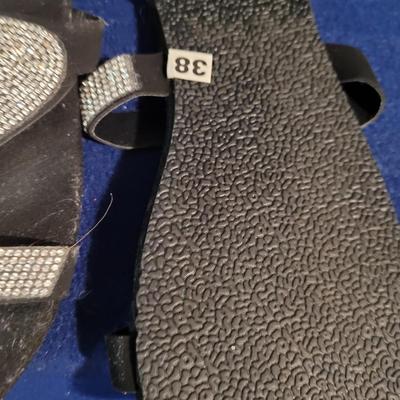 Thong Sandals with Sparkle