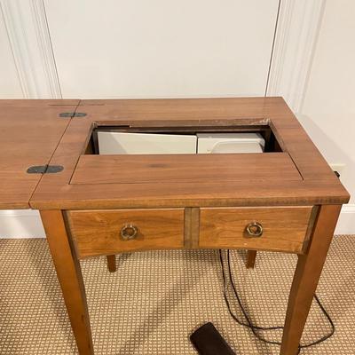 Singer Stylist Sewing Table (BR-SS)