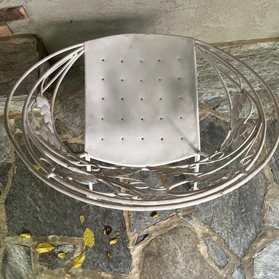 Glass Top Table & Iron Chairs (P-MG)