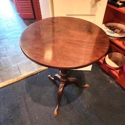 Lot #197  Antique Tilt Top Table - good working condition