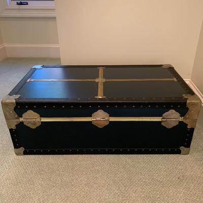 Navy Blue Steamer Trunk with Insert (UH-KW)