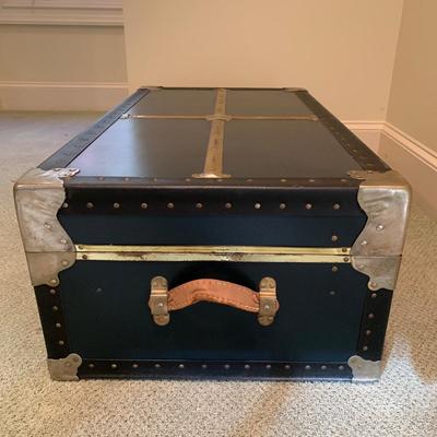 Navy Blue Steamer Trunk with Insert (UH-KW)