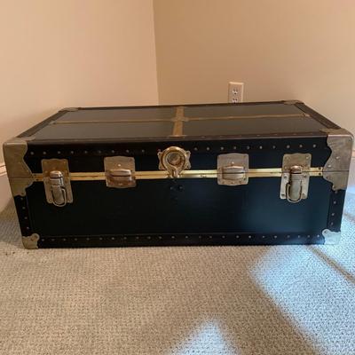 Navy Blue Steamer Trunk with Insert (UH-KW)