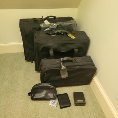 TUMI Wheeled Garment Bags and More (BR1-KW)